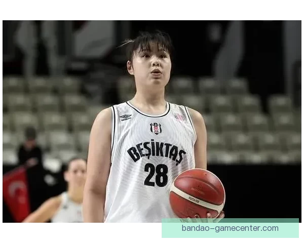 李月汝社媒晒照庆生 小宝生日快乐被爱温暖环绕为自己干杯